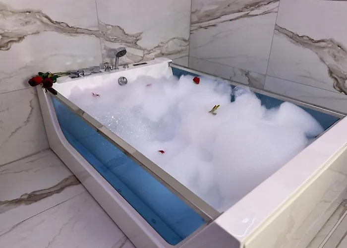 Swing & Whirlpool